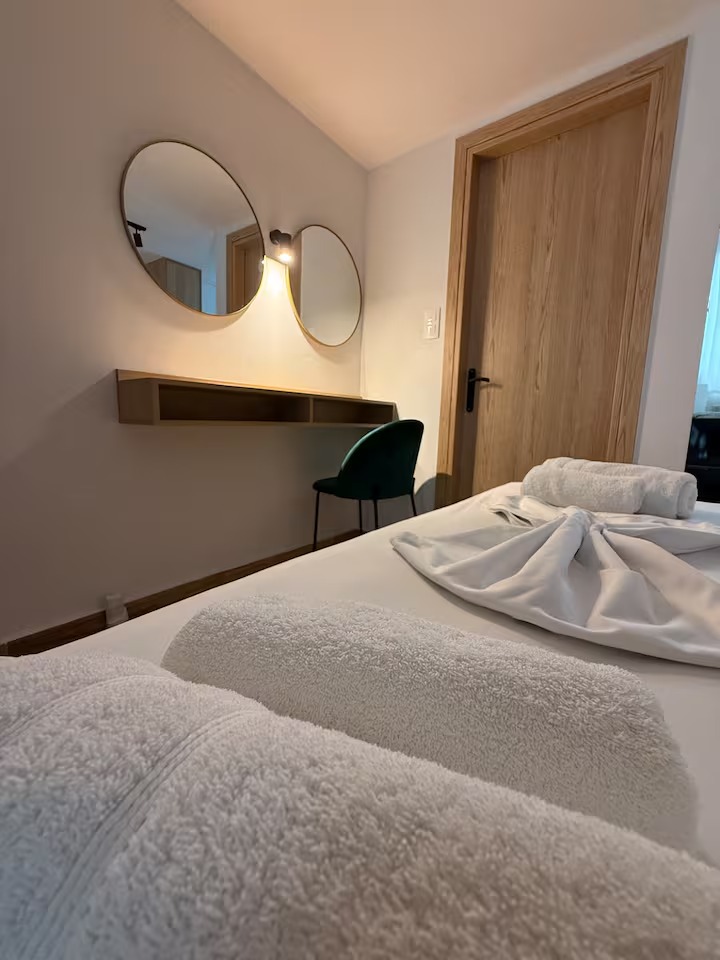 Ethra Suite 9 VOLOS8